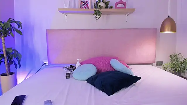 Snapshot of Cristalfoxy_ chatting on 5, 10, 2025 Cristalfoxy  online show from 5, 10, 2025
