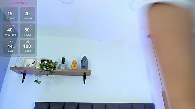 Cristalfoxy  online show from 27, 6, 2026