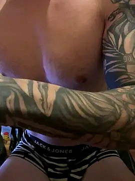 Snapshot of fronkie9384 chatting on 17, 9, 2025 fronkie9384 online show from 17, 9, 2025