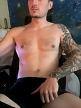 Snapshot of fronkie9384 chatting on 14, 11, 2025 fronkie9384 online show from 14, 11, 2025