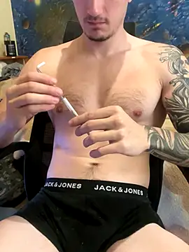 Snapshot of fronkie9384 chatting on 17, 11, 2025 fronkie9384 online show from 17, 11, 2025