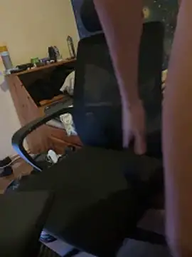 Snapshot of fronkie9384 chatting on 24, 11, 2025 fronkie9384 online show from 24, 11, 2025