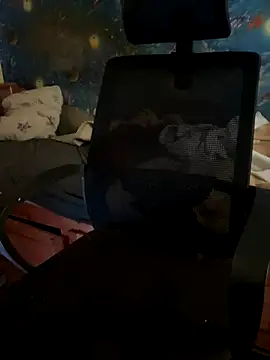 Snapshot of fronkie9384 chatting on 2, 12, 2025 fronkie9384 online show from 2, 12, 2025