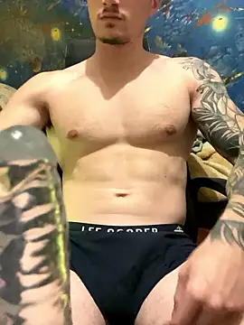 Snapshot of fronkie9384 chatting on 14, 1, 2026 fronkie9384 online show from 14, 1, 2026