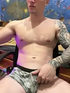 Snapshot of fronkie9384 chatting on 18, 3, 2026 fronkie9384 online show from 18, 3, 2026