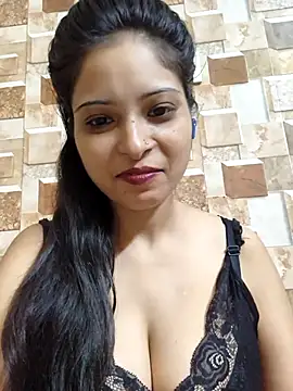 QUEEN-ADITI online show from 8, 11, 2025