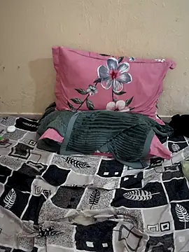 Snapshot of hahaha1319 chatting on 1, 10, 2025 hahaha1319 online show from 1, 10, 2025