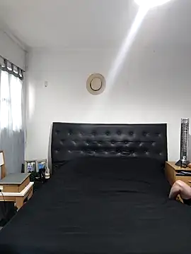 Snapshot of LisanTheFox chatting on 27, 9, 2025 LisanTheFox online show from 27, 9, 2025