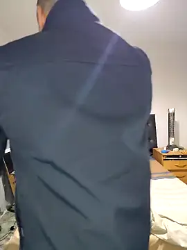 Snapshot of LisanTheFox chatting on 18, 10, 2025 LisanTheFox online show from 18, 10, 2025