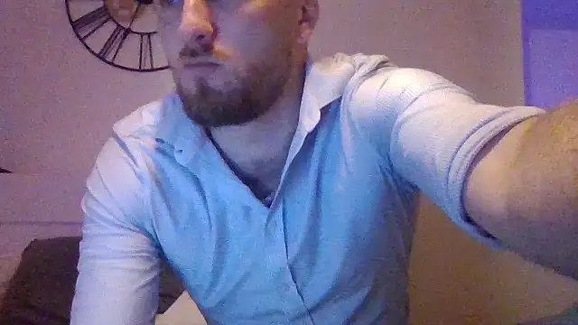 Snapshot of Keviios chatting on 23, 10, 2025 Keviios online show from 23, 10, 2025