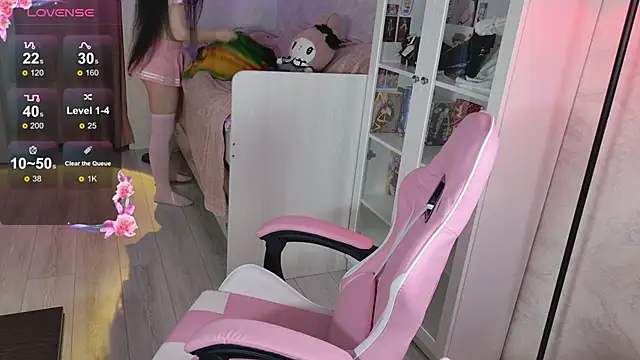 MiraJadee online show from 1, 10, 2025