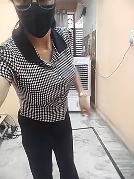 meenu bhabhi547 online show from 3, 5, 2026
