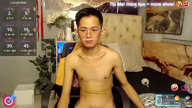 Snapshot of Skinny_CumLoader69 chatting on 26, 9, 2025 Skinny CumLoader69 online show from 26, 9, 2025