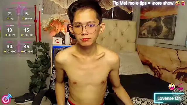 Snapshot of Skinny_CumLoader69 chatting on 11, 10, 2025 Skinny CumLoader69 online show from 11, 10, 2025