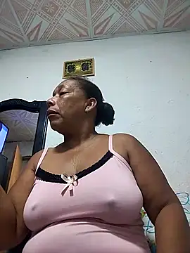 Naomi-Mature online show from 19, 9, 2025