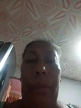 Naomi-Mature online show from 28, 10, 2025