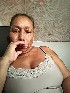 Naomi-Mature online show from 3, 5, 2026