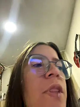 Snapshot of Allison_Bailey chatting on 4, 10, 2025 Allison Bailey online show from 4, 10, 2025