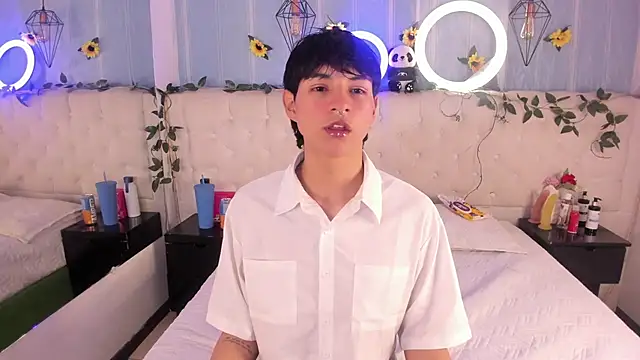 AleAurarashi online show from 25, 11, 2025