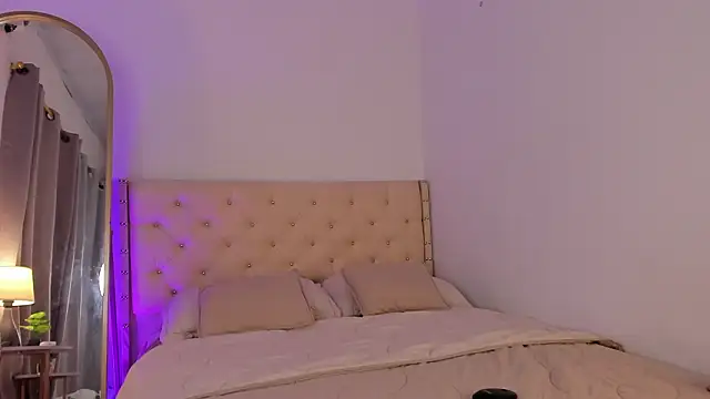 elzafuentes1 online show from 5, 3, 2026