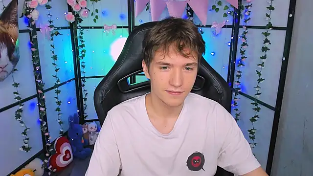 Ethan Rivers online show from 13, 9, 2025