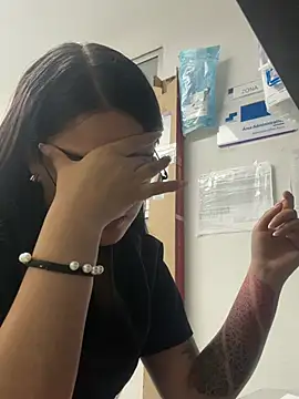 Snapshot of marianm29 chatting on 14, 1, 2026 marianm29 online show from 14, 1, 2026