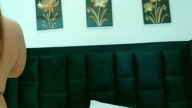 mamaneedsfun online show from 28, 10, 2025