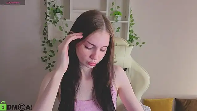 Snapshot of Jennie_Hunter chatting on 4, 12, 2025 Jennie Hunter online show from 4, 12, 2025