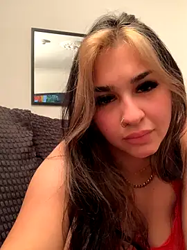 Snapshot of BrunetteBrat-xo chatting on 28, 9, 2025 BrunetteBrat-xo online show from 28, 9, 2025