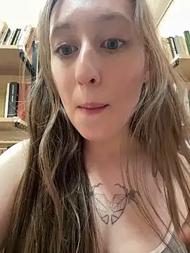FroggyAnna online show from 8, 5, 2026