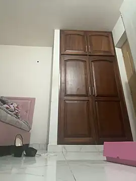 Snapshot of skullvalu chatting on 18, 3, 2026 skullvalu online show from 18, 3, 2026