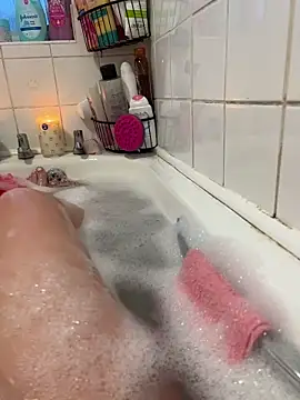 Imogenbabyyy online show from 20, 9, 2025