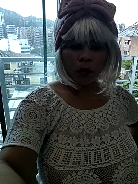 kamyla 69 online show from 4, 12, 2025