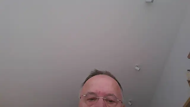 Snapshot of knodli chatting on 1, 10, 2025 knodli online show from 1, 10, 2025