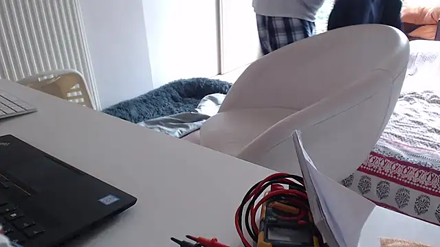 Snapshot of knodli chatting on 23, 10, 2025 knodli online show from 23, 10, 2025