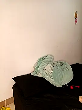 Snapshot of Liahdiaz_ chatting on 7, 10, 2025 Liahdiaz online show from 7, 10, 2025