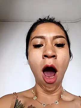 Snapshot of Liahdiaz_ chatting on 16, 10, 2025 Liahdiaz online show from 16, 10, 2025