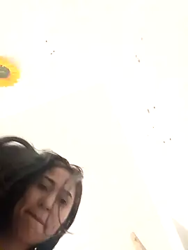 Snapshot of Liahdiaz_ chatting on 21, 11, 2025 Liahdiaz online show from 21, 11, 2025