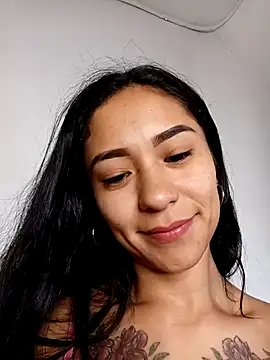 Snapshot of Liahdiaz_ chatting on 26, 11, 2025 Liahdiaz online show from 26, 11, 2025