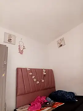 Snapshot of Liahdiaz_ chatting on 16, 12, 2025 Liahdiaz online show from 16, 12, 2025