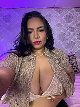 Vicky Saidi online show from 7, 6, 2026