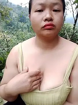 girl-babi online show from 10, 9, 2025