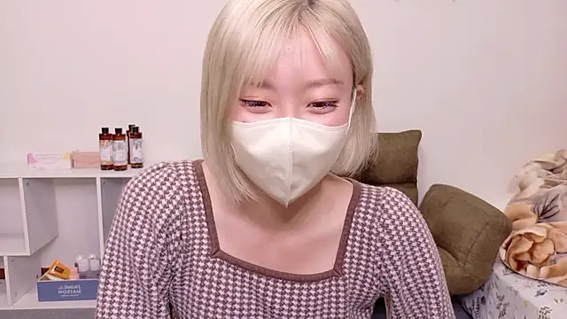 Nana  ch online show from 9, 6, 2026