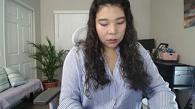 SHEILYN  online show from 11, 11, 2025