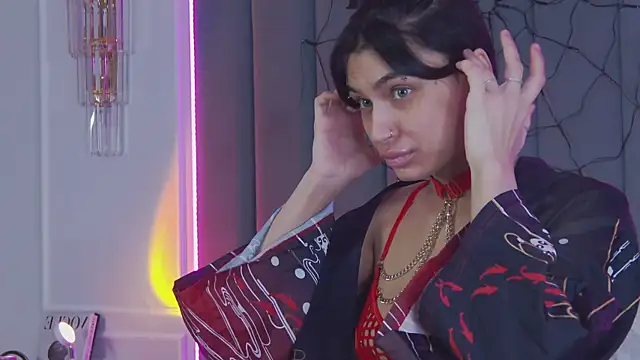 VioletAsh online show from 2, 11, 2025