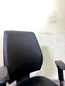 Snapshot of sexy_lips99 chatting on 8, 11, 2025 sexy lips99 online show from 8, 11, 2025