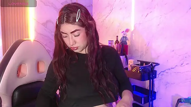 Sophia tf online show from 8, 5, 2026