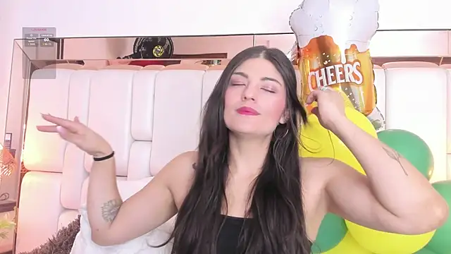 Snapshot of NashuaBell chatting on 14, 9, 2025 NashuaBell online show from 14, 9, 2025