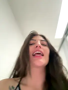 Snapshot of NashuaBell chatting on 17, 9, 2025 NashuaBell online show from 17, 9, 2025