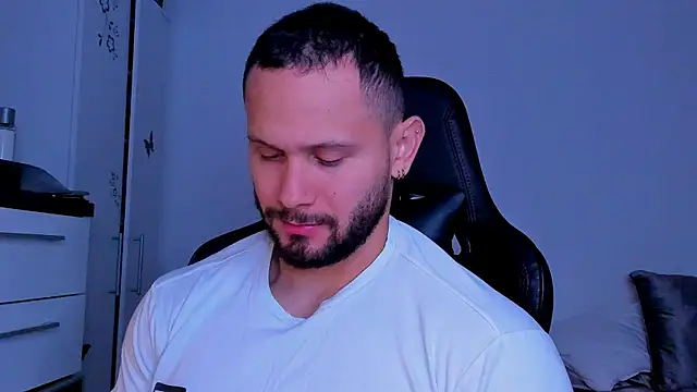 andrewcorey1 online show from 25, 9, 2025